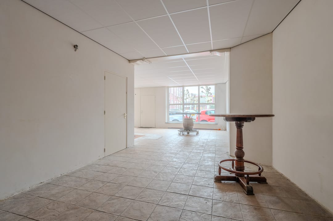 Unique former hospitality property in the heart of Horst with spacious living and multiple rooms — 13