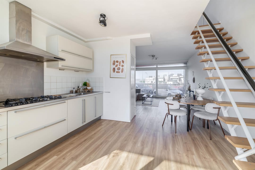 Eye-catching 3-room apartment with 2 bedrooms in top seaside location — 17
