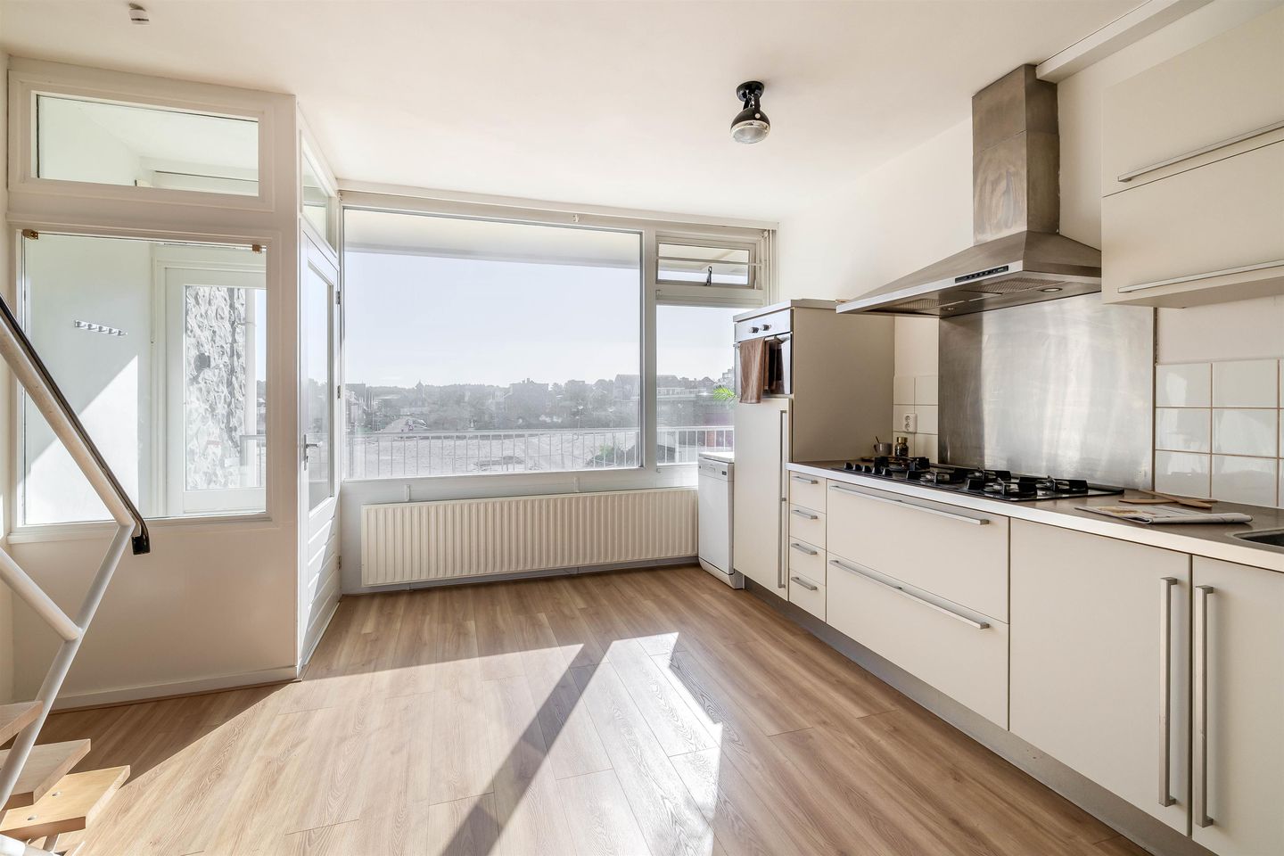 Eye-catching 3-room apartment with 2 bedrooms in top seaside location — 20