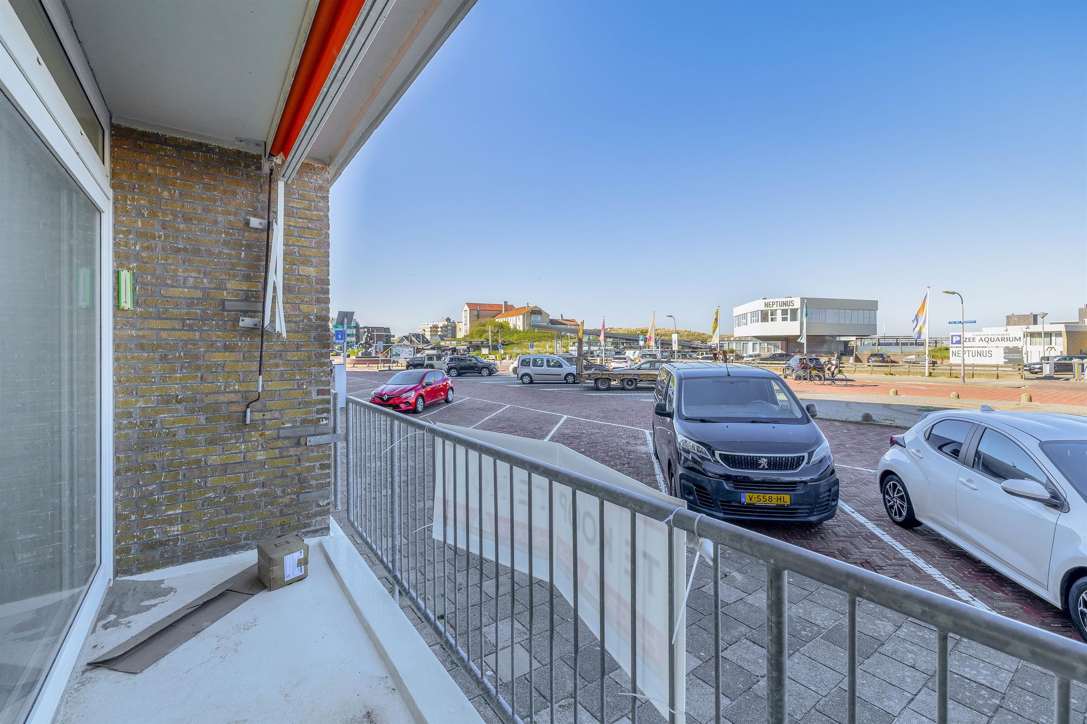Eye-catching 3-room apartment with 2 bedrooms in top seaside location — 15