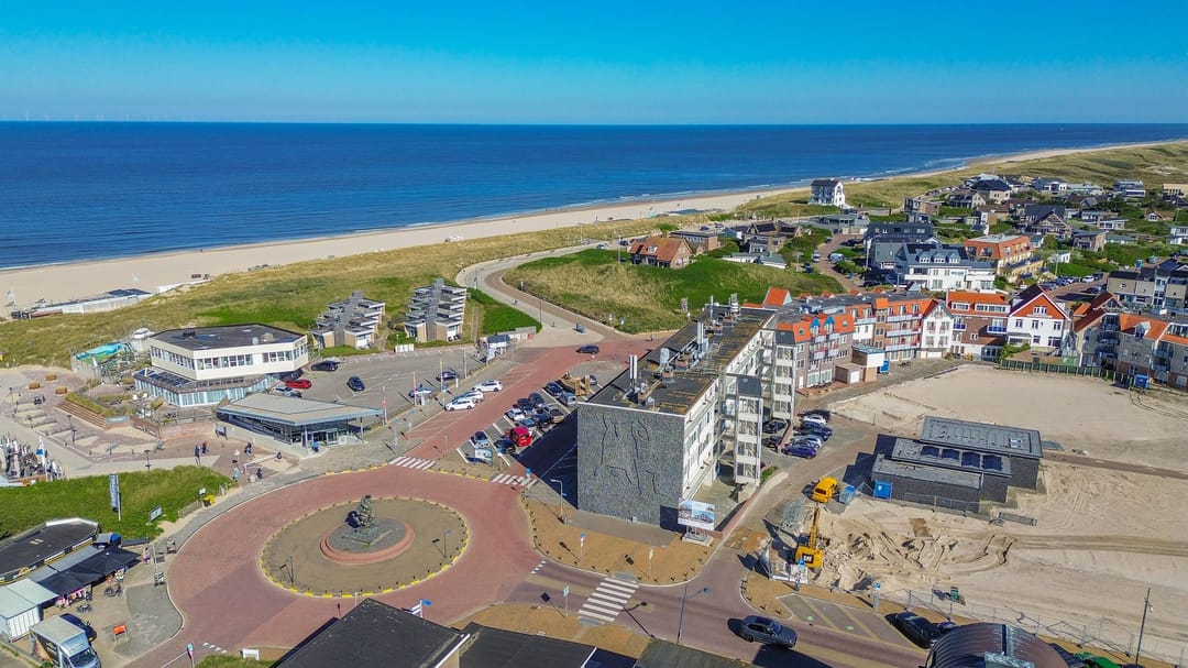 Eye-catching 3-room apartment with 2 bedrooms in top seaside location — 31