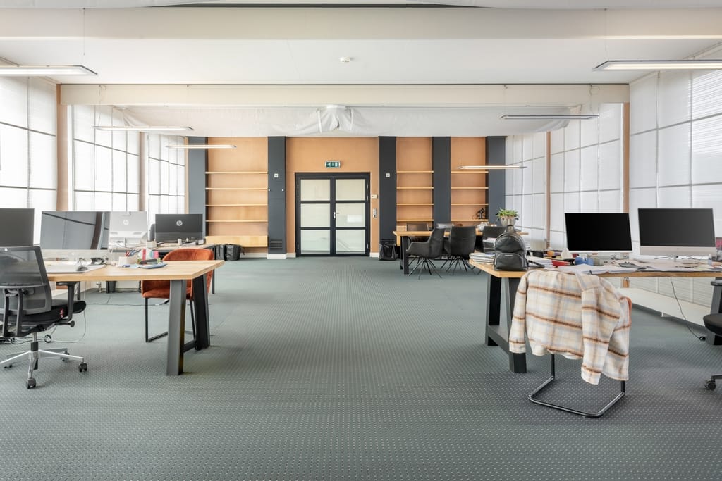 View photo 4 of Leliestraat 21