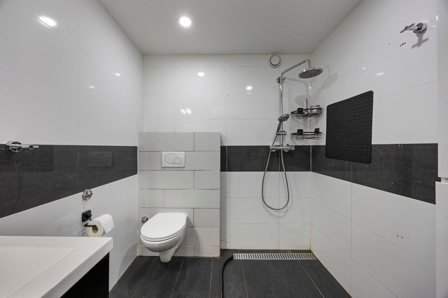 Foto 14 van Aert van Nesstraat 2