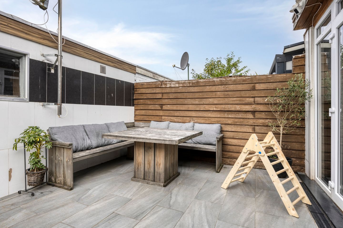 Foto 29 van Aert van Nesstraat 2