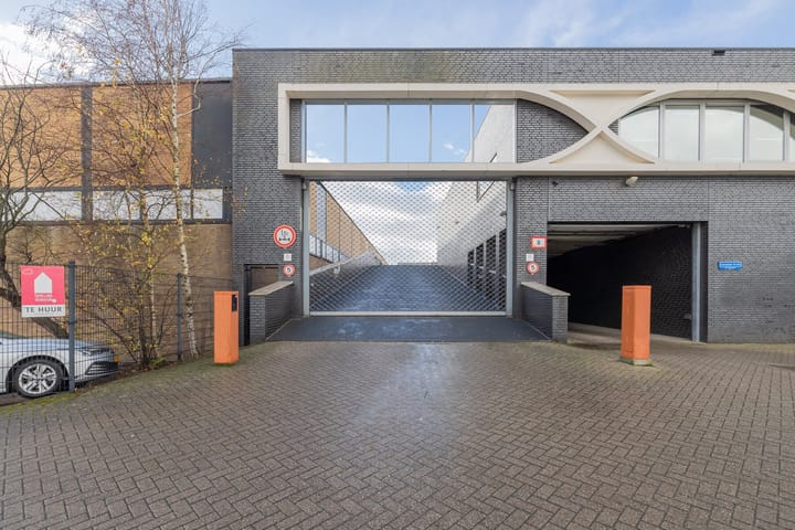 Veerpolder 19-095, Warmond