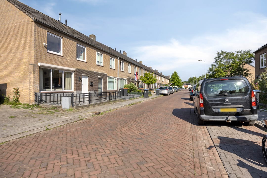 Foto 38 van Aert van Nesstraat 2