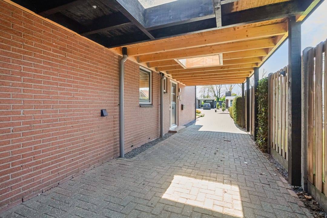 Photo 52 of Beekstraat 84