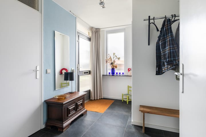 Hoekwoning te koop: Monsmastate 24, Leeuwarden