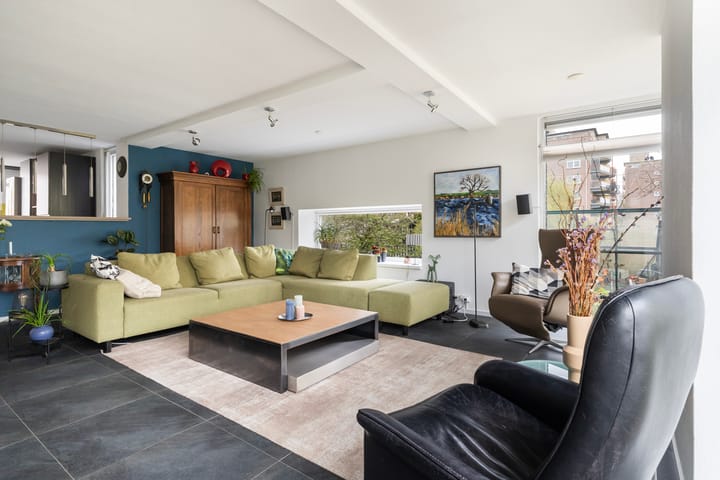 Hoekwoning te koop: Monsmastate 24, Leeuwarden