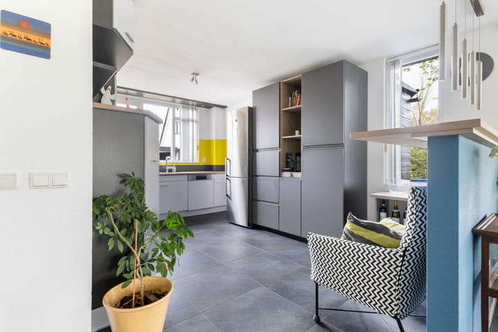 Hoekwoning te koop: Monsmastate 24, Leeuwarden