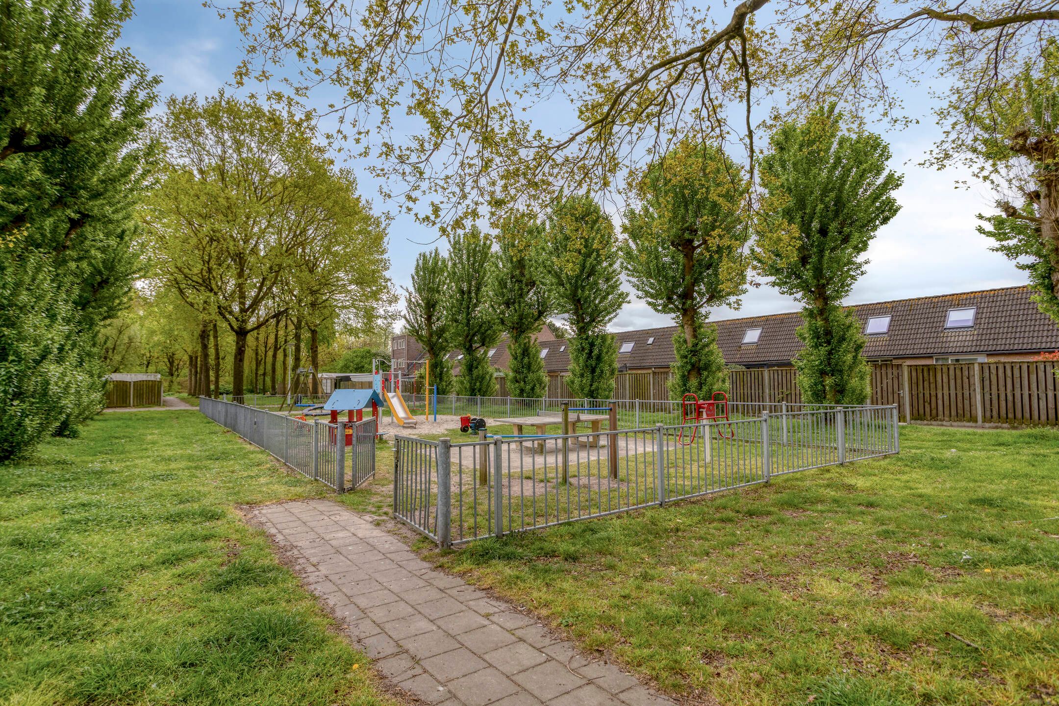 Photo 39 of Beertastraat 33