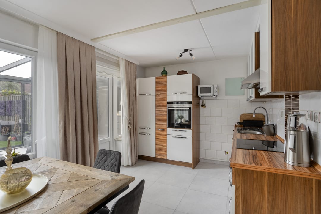 Photo 11 of Beertastraat 33