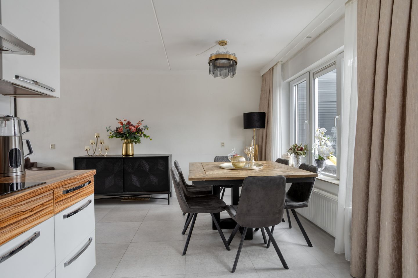 Photo 14 of Beertastraat 33