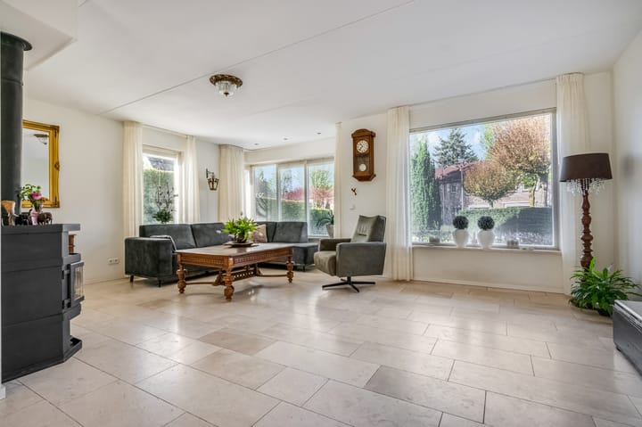 Photo 2 of Laarweg 102