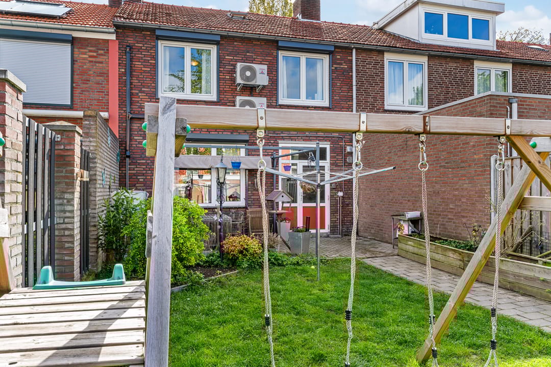 Foto 28 van Beneluxstraat 26