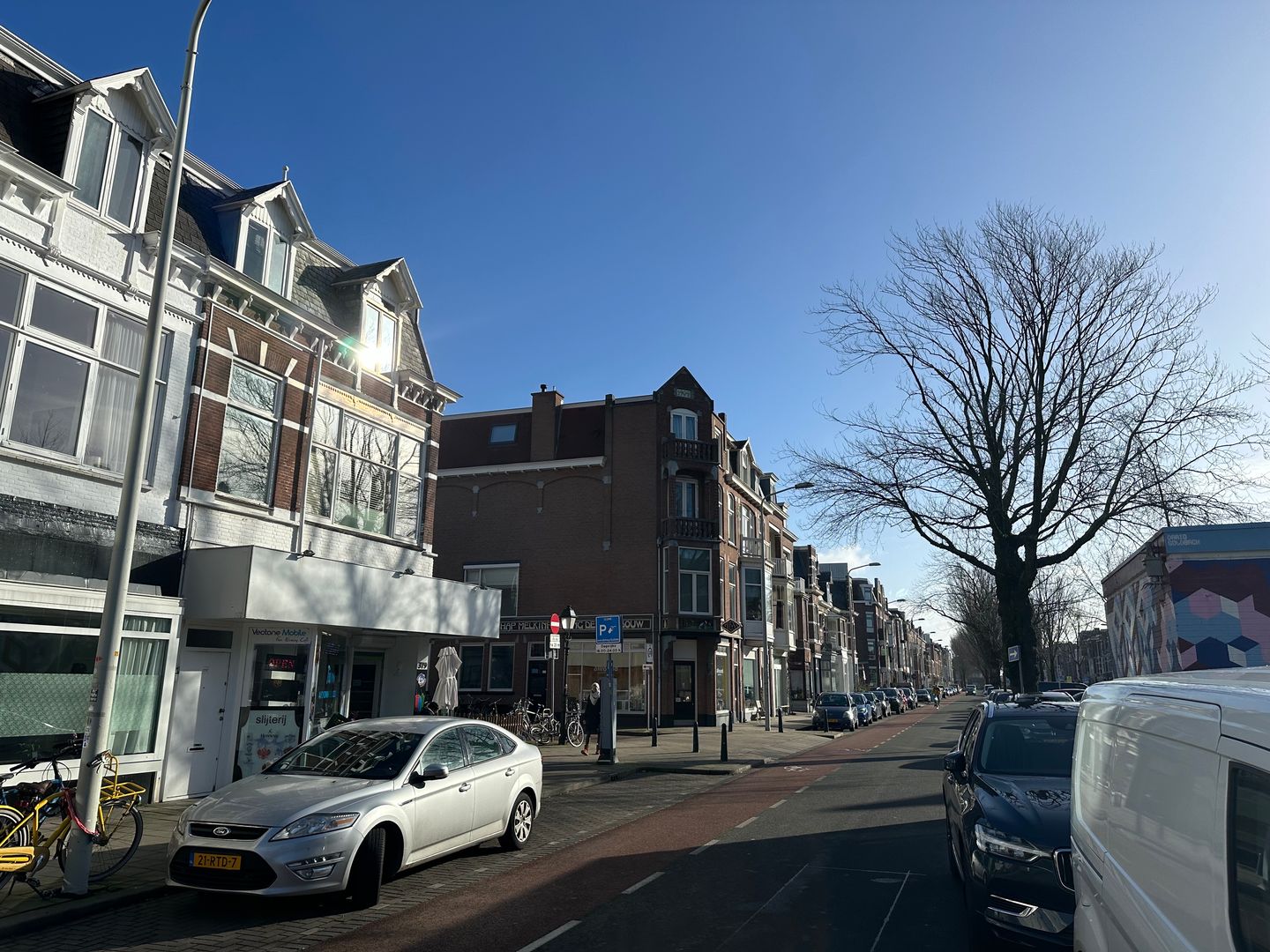 View photo 2 of Beeklaan 379