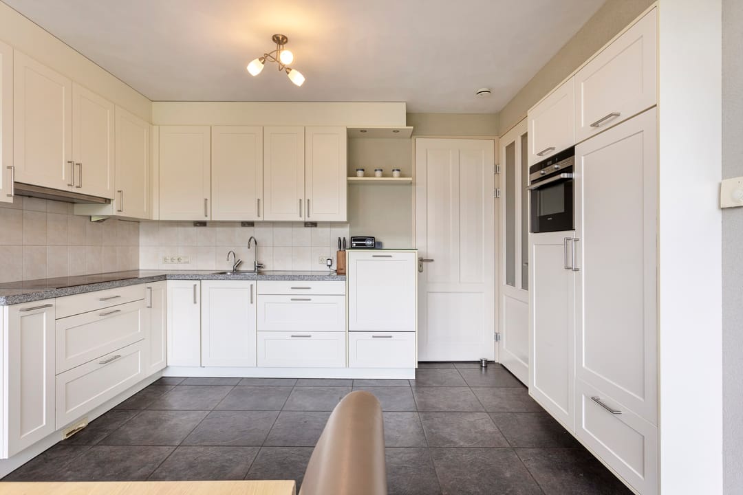 Photo 11 of Leurke 7