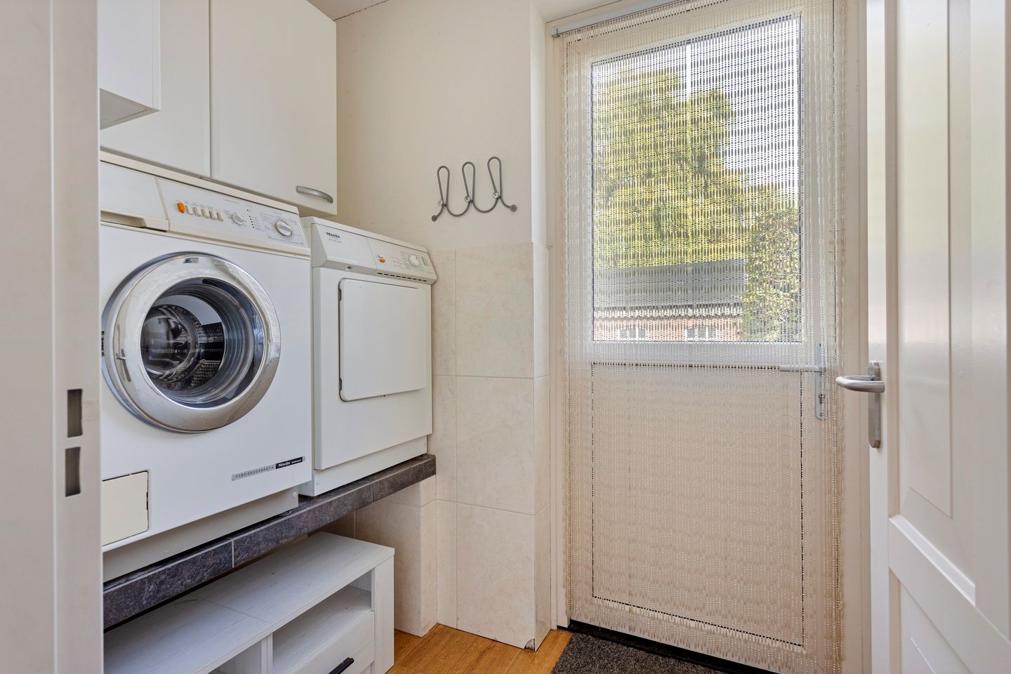 Photo 35 of Leurke 7