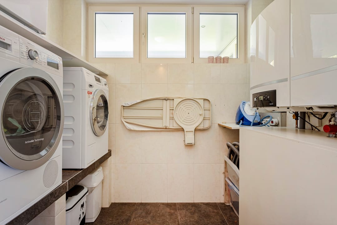 Photo 16 of Leurke 7