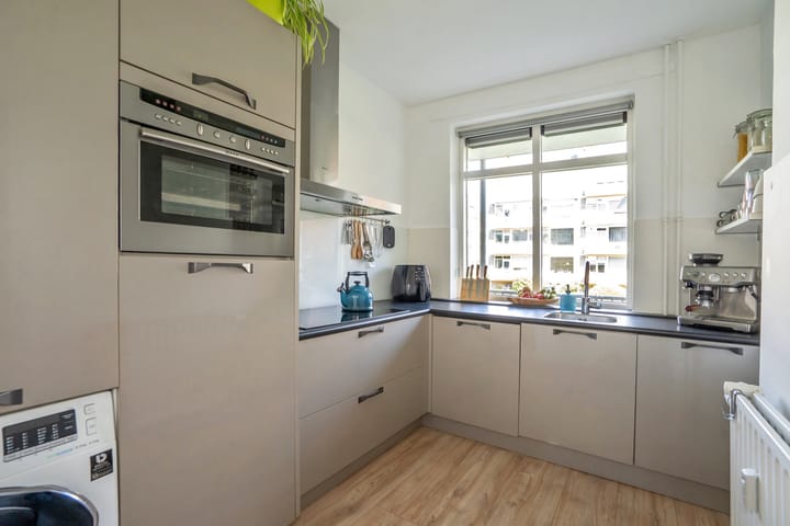 Photo 3 of Dr H. Colijnlaan 100