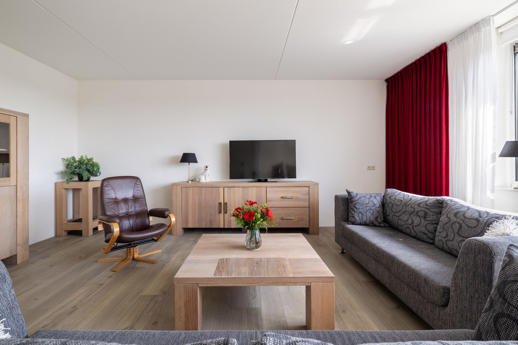 Photo 12 of Middenhaag 479