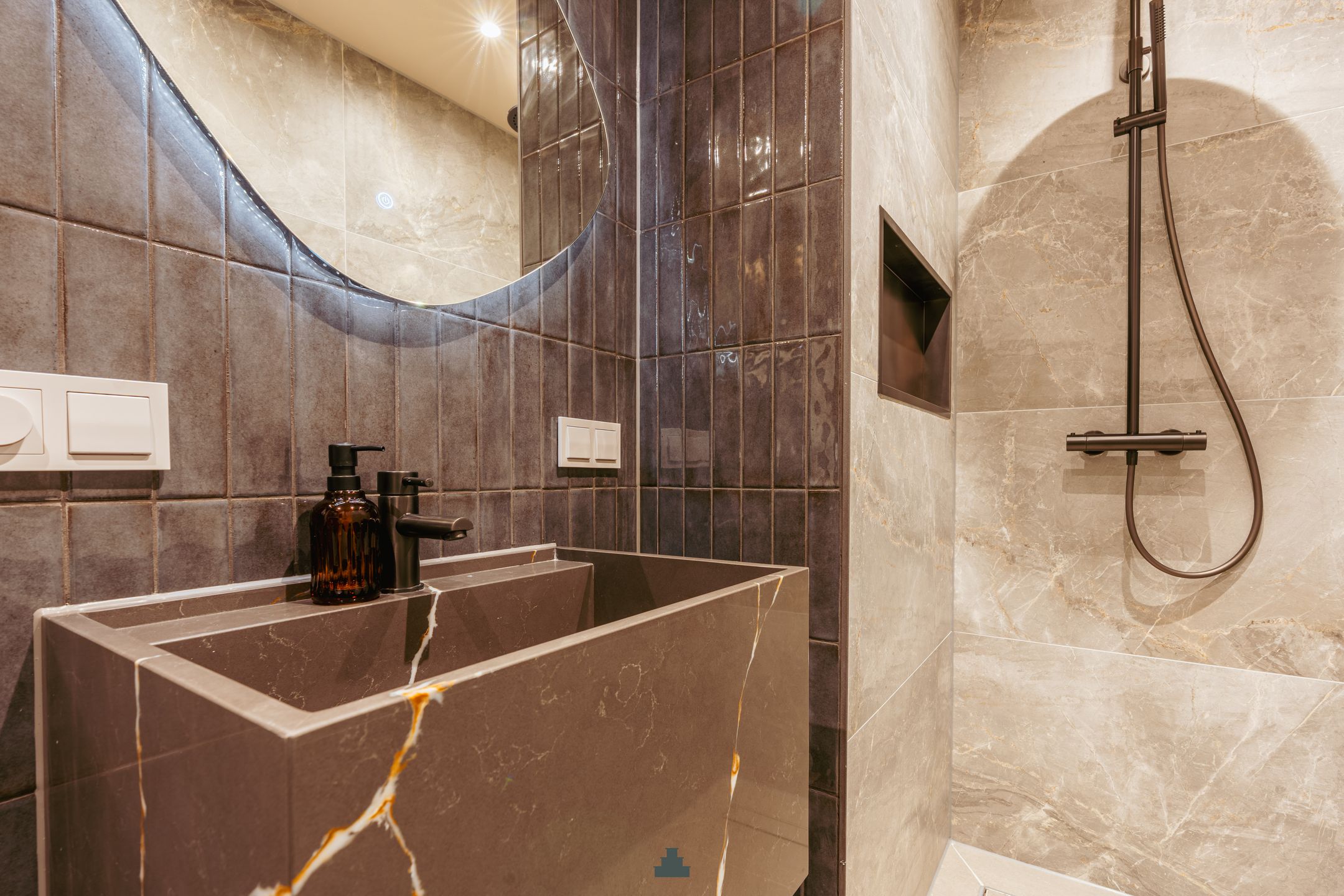 Photo 21 of Oetewalerstraat 44-1