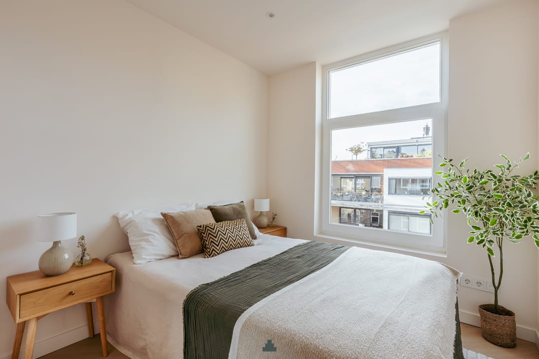 Photo 13 of Oetewalerstraat 44-1