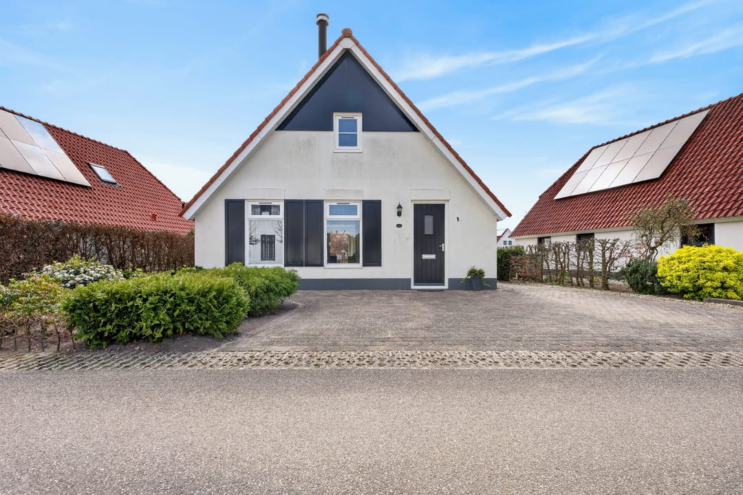 Photo 1 of Meerkoet 28