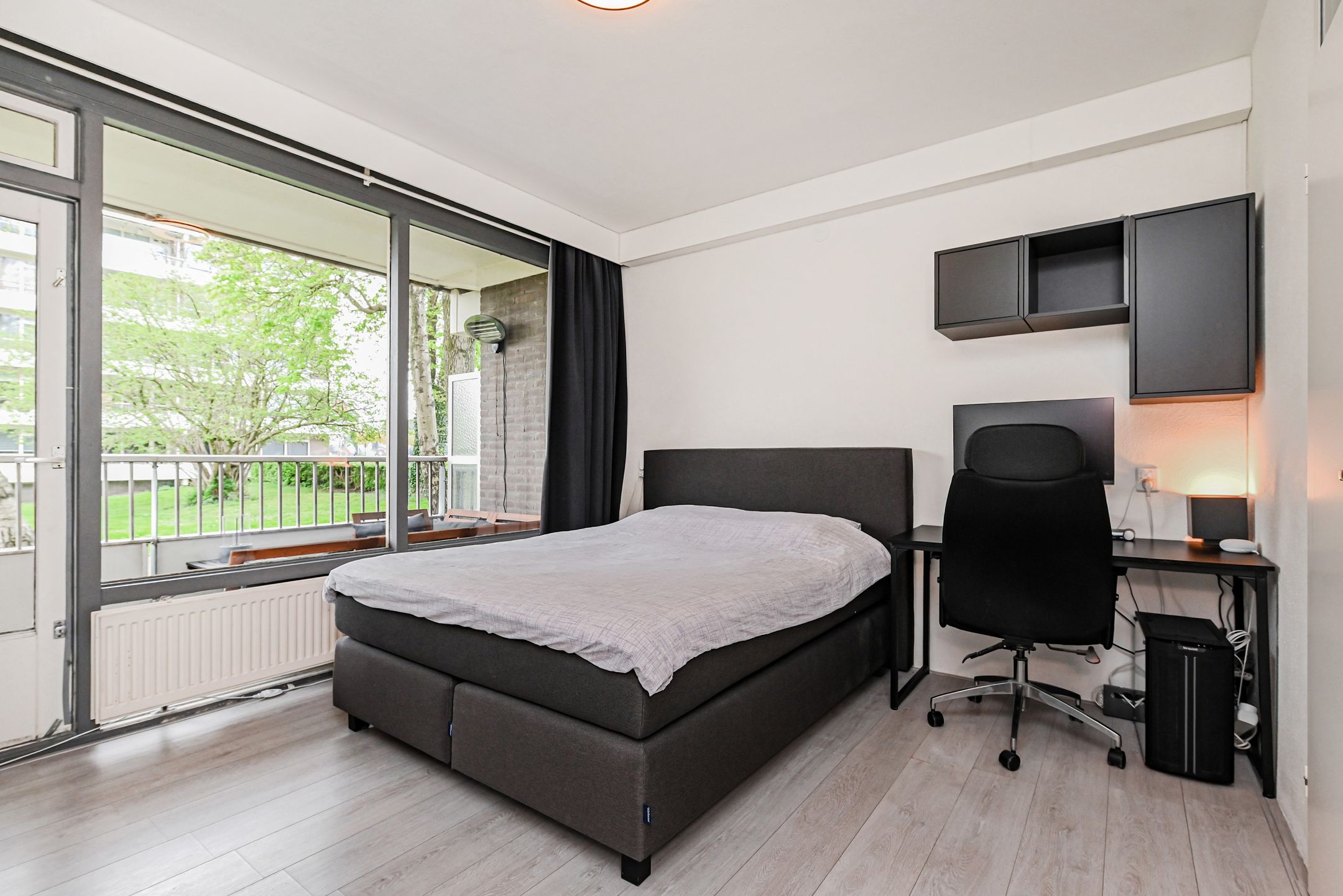 Photo 21 of Passage 78