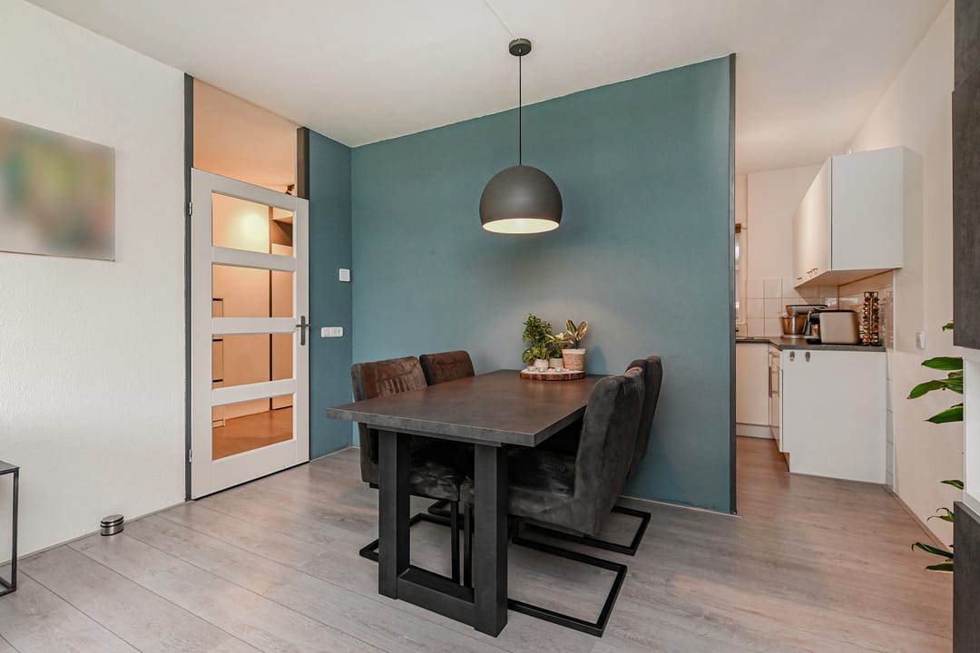 Photo 16 of Passage 78