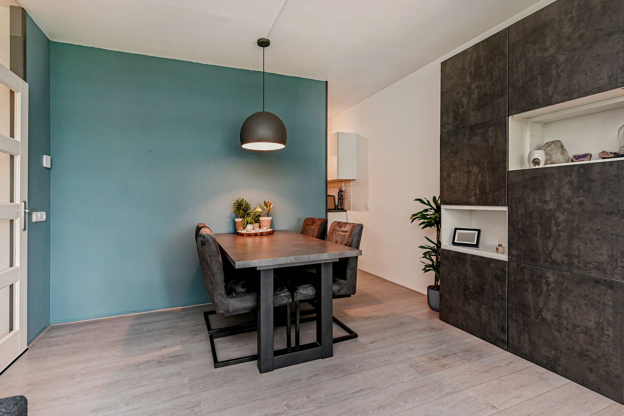 Photo 15 of Passage 78