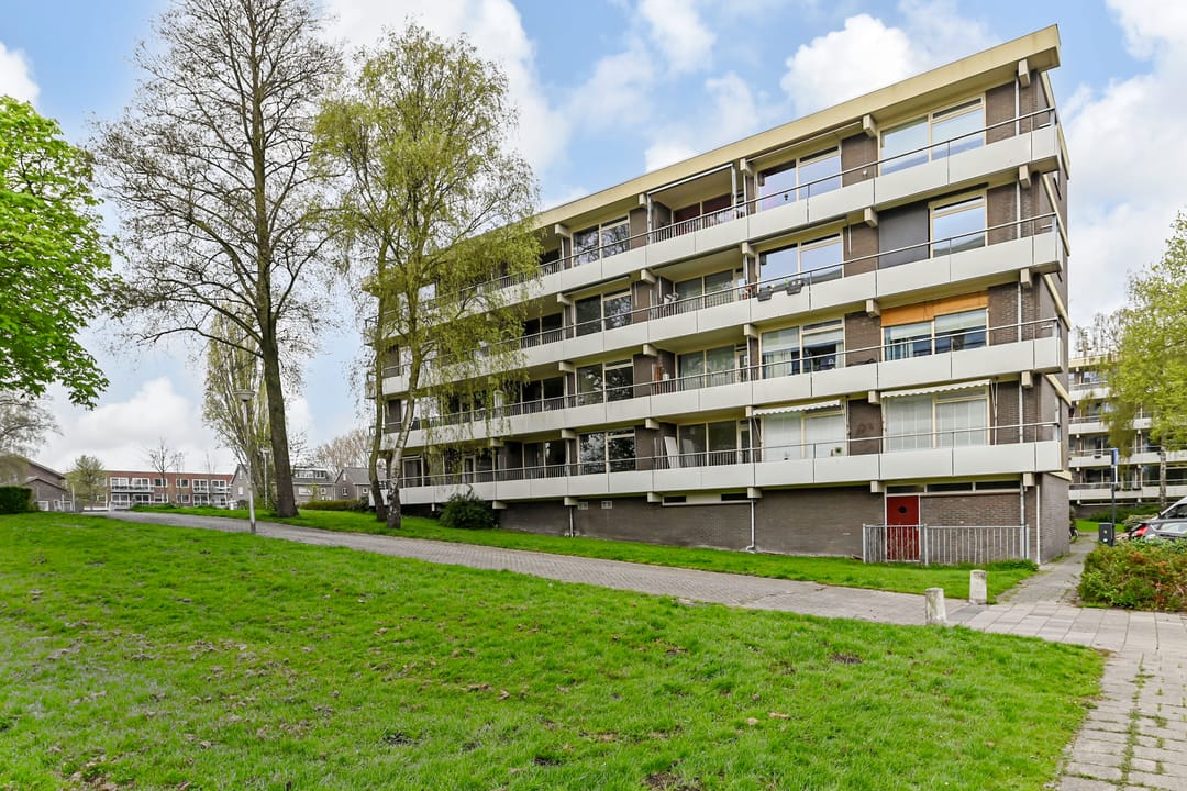 Photo 1 of Passage 78