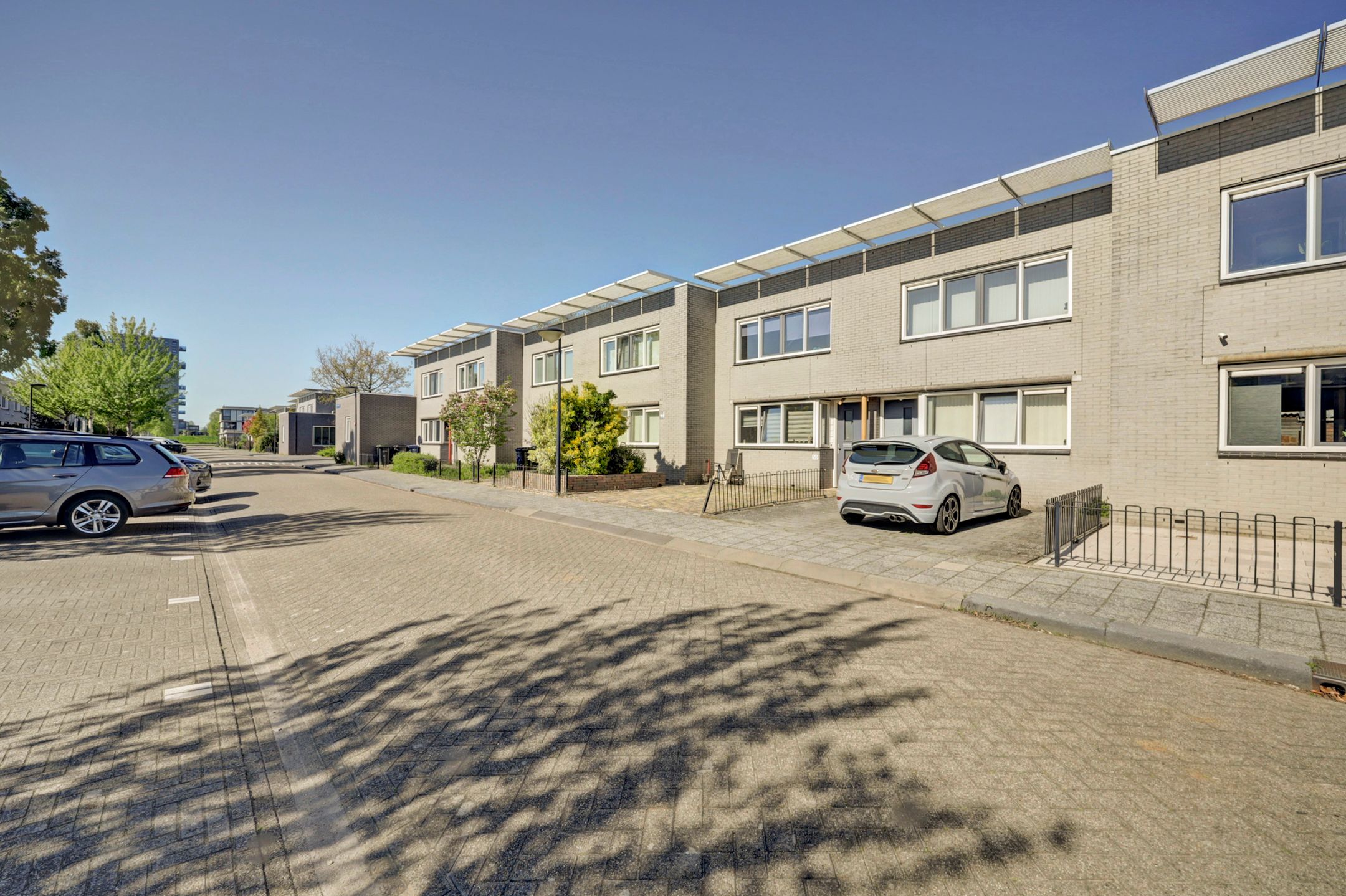Move-in ready spacious family home in Almere Buiten — 23
