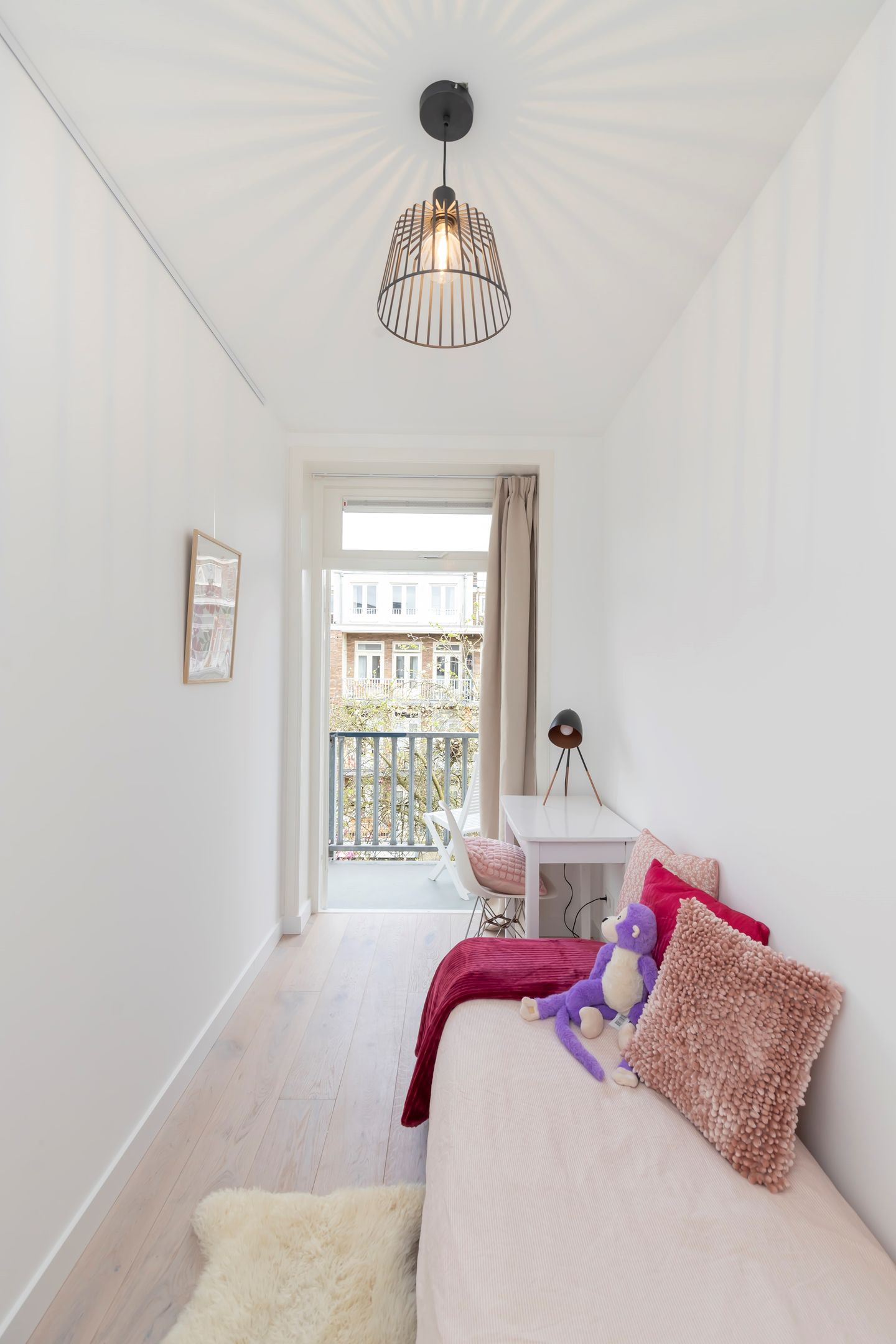 Luxury Fully Renovated Five-Room Apartment with Full-Width Balcony in Bos en Lommer — 19