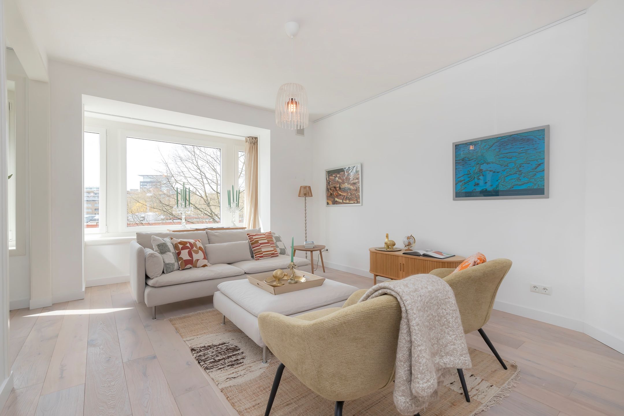 Luxury Fully Renovated Five-Room Apartment with Full-Width Balcony in Bos en Lommer — 27