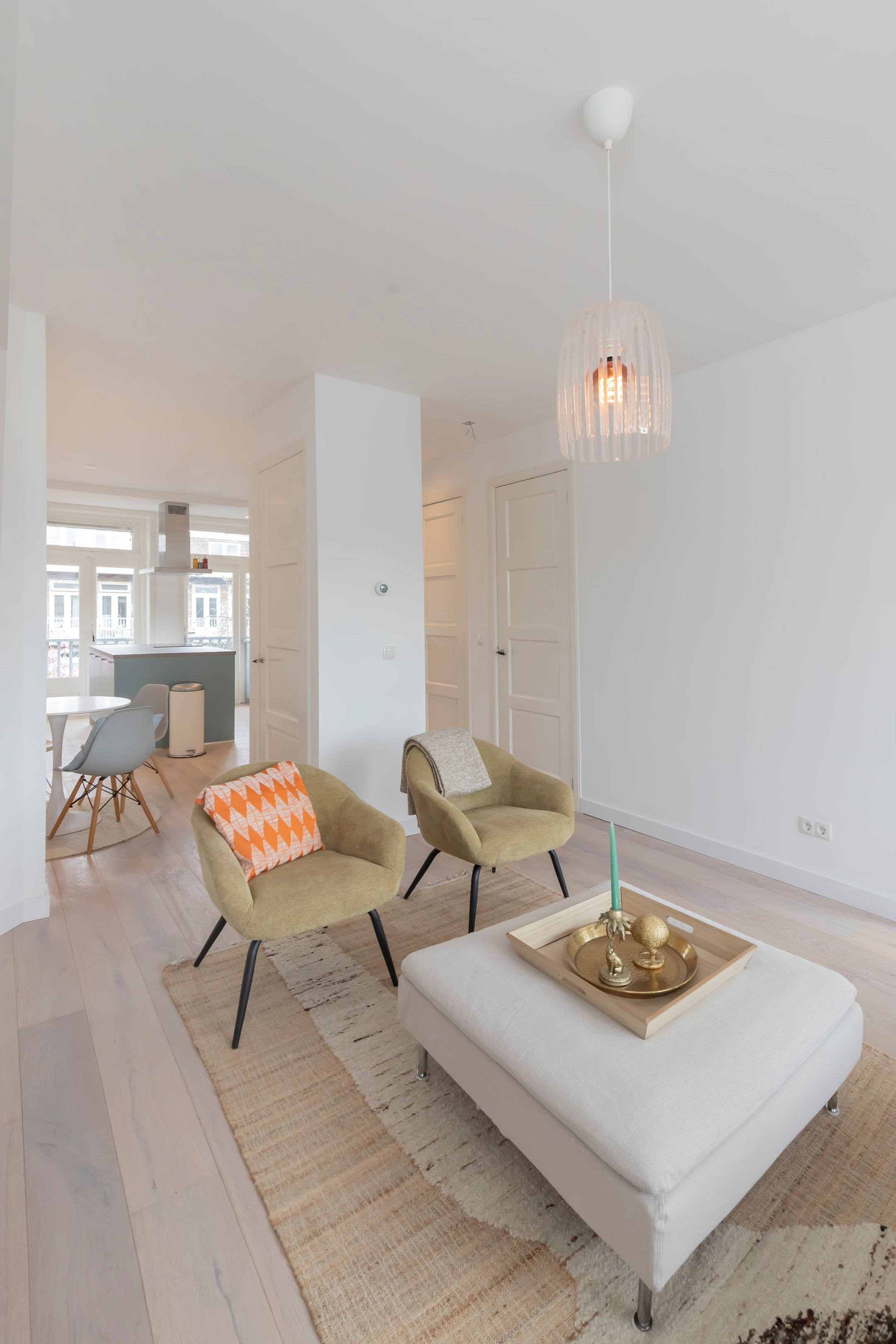 Luxury Fully Renovated Five-Room Apartment with Full-Width Balcony in Bos en Lommer — 30
