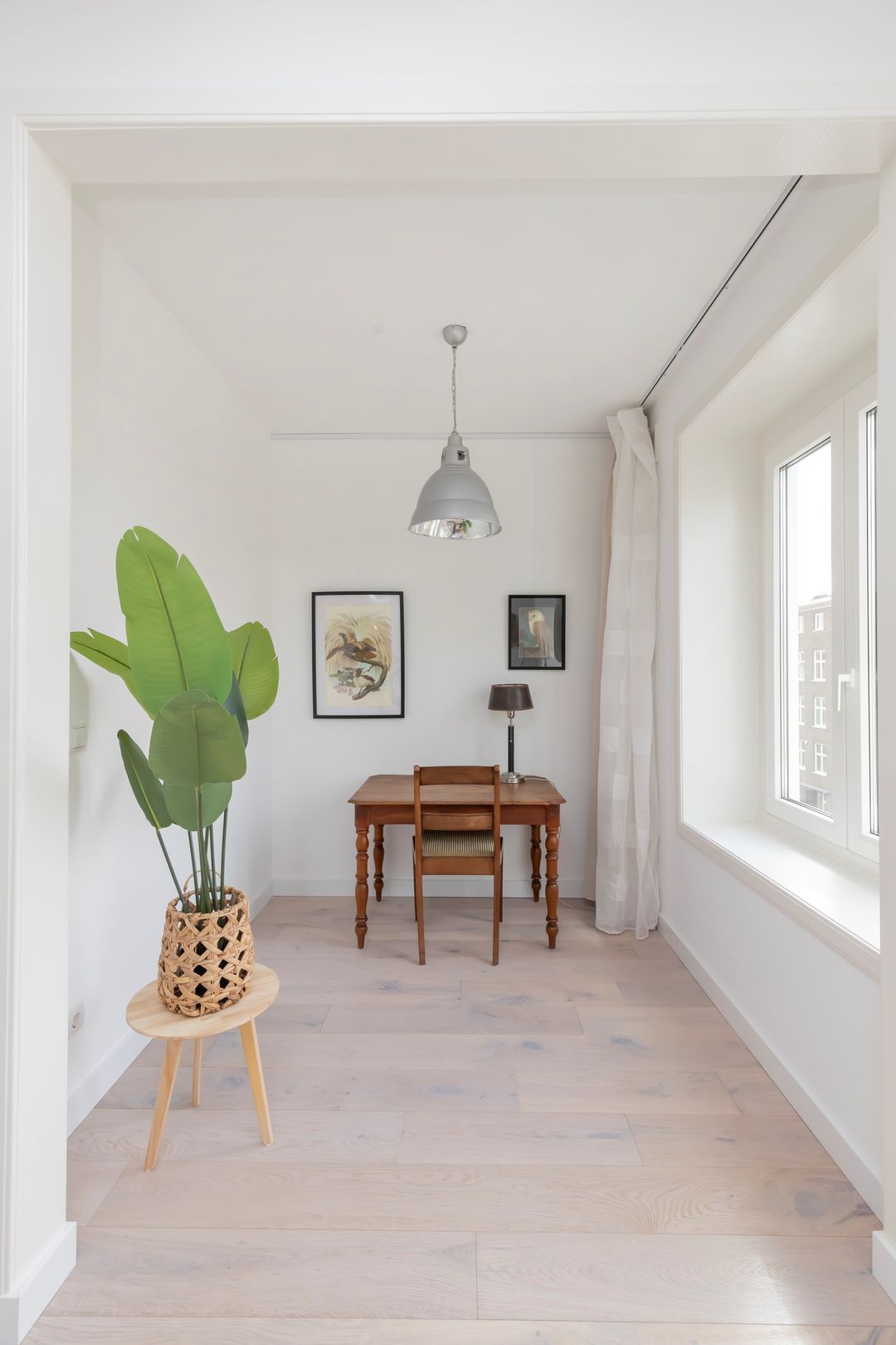 Luxury Fully Renovated Five-Room Apartment with Full-Width Balcony in Bos en Lommer — 32