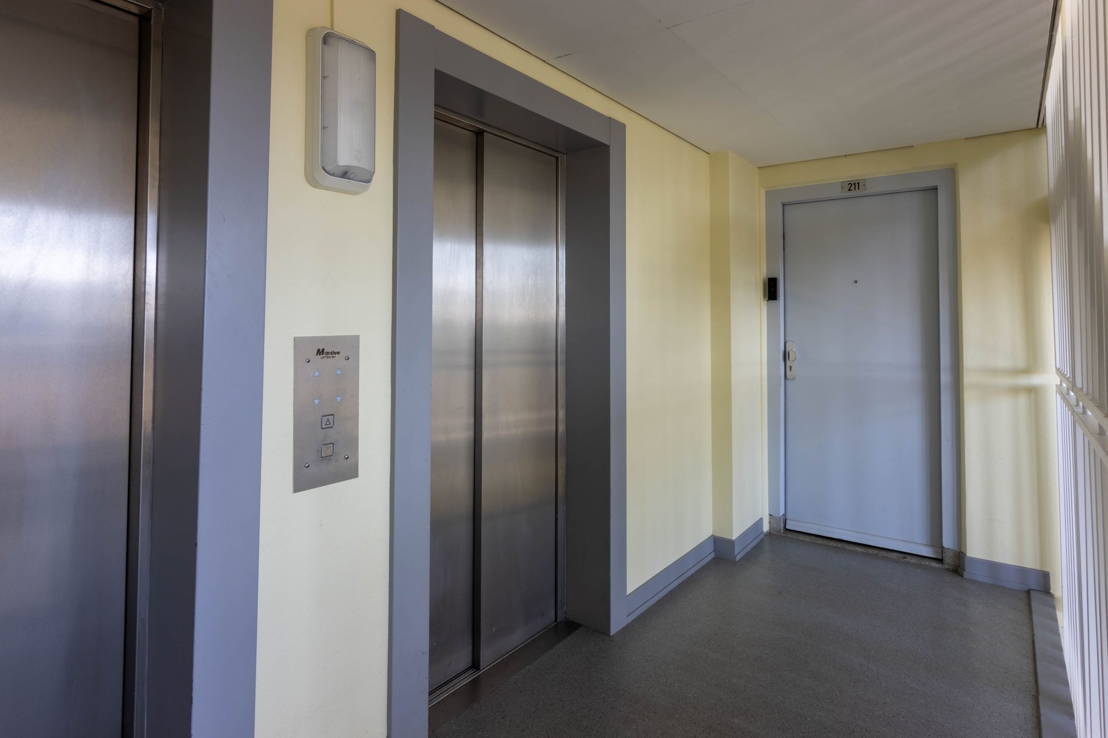 Foto 9 van Bachplein 211