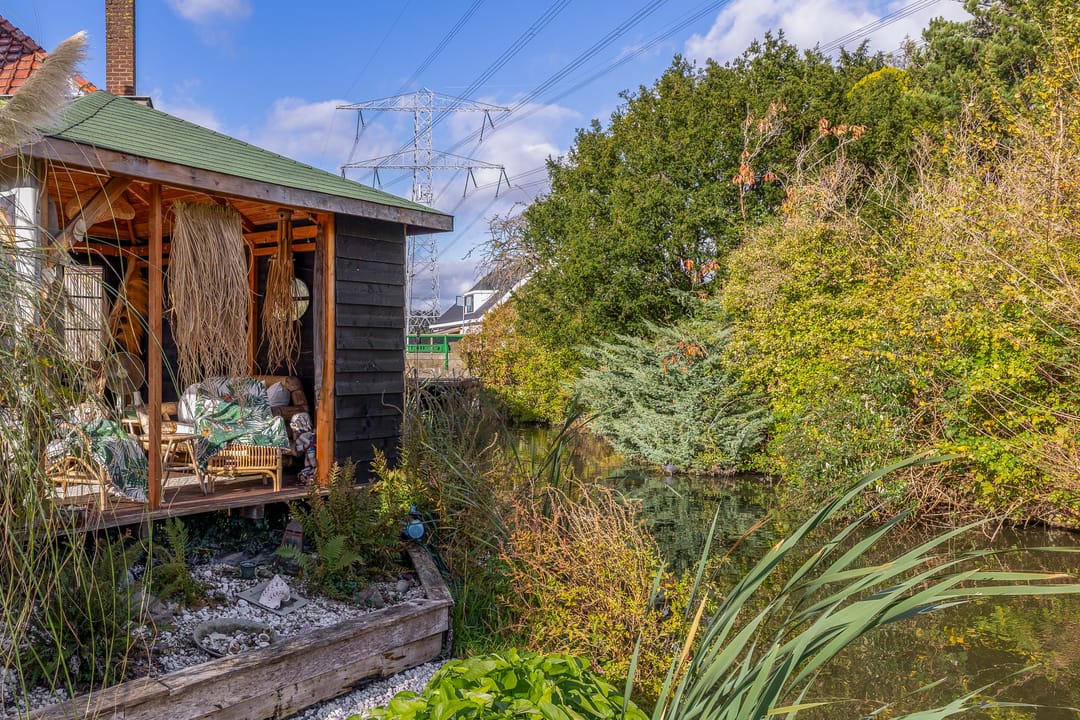 Characteristic Detached Home with Spacious Garden on Private Land in Capelle aan den IJssel — 73