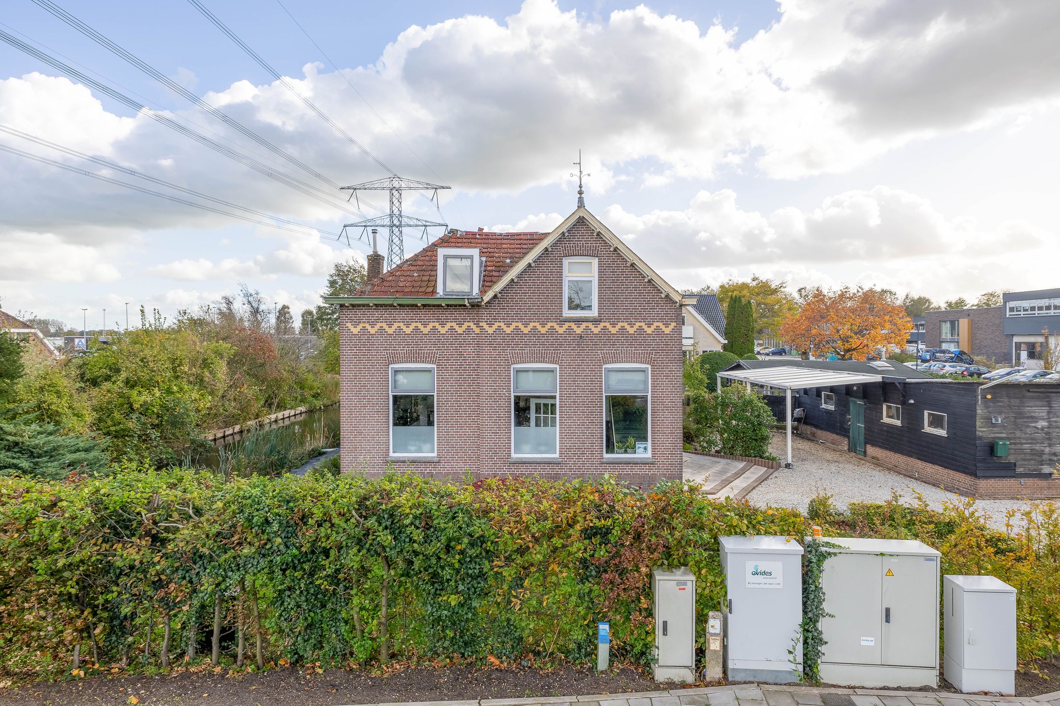 Characteristic Detached Home with Spacious Garden on Private Land in Capelle aan den IJssel — 42