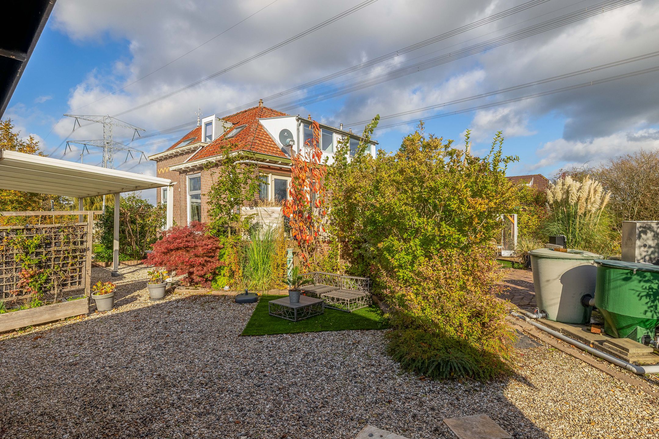 Characteristic Detached Home with Spacious Garden on Private Land in Capelle aan den IJssel — 69
