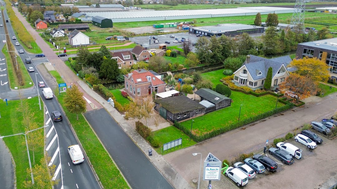 Characteristic Detached Home with Spacious Garden on Private Land in Capelle aan den IJssel — 43