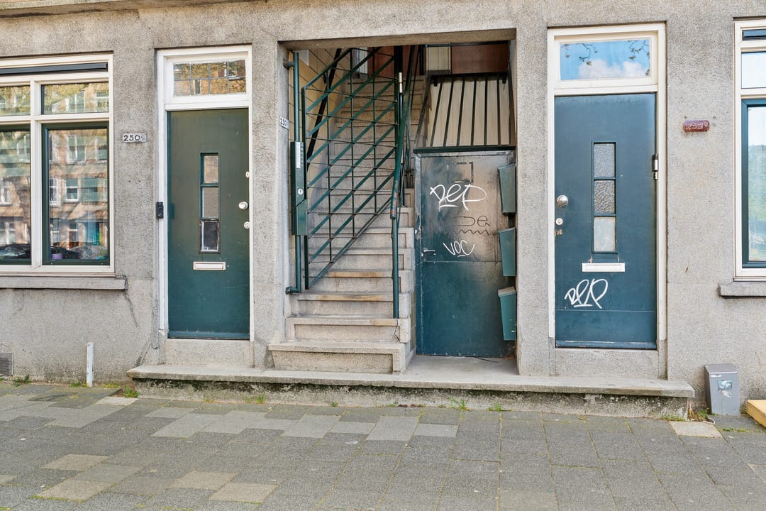 Photo 2 of Dordtselaan 250-B