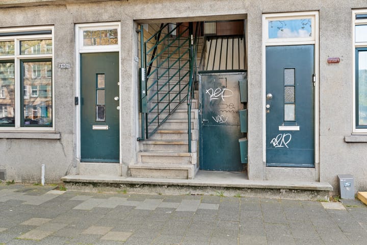 Photo 2 of Dordtselaan 250-B