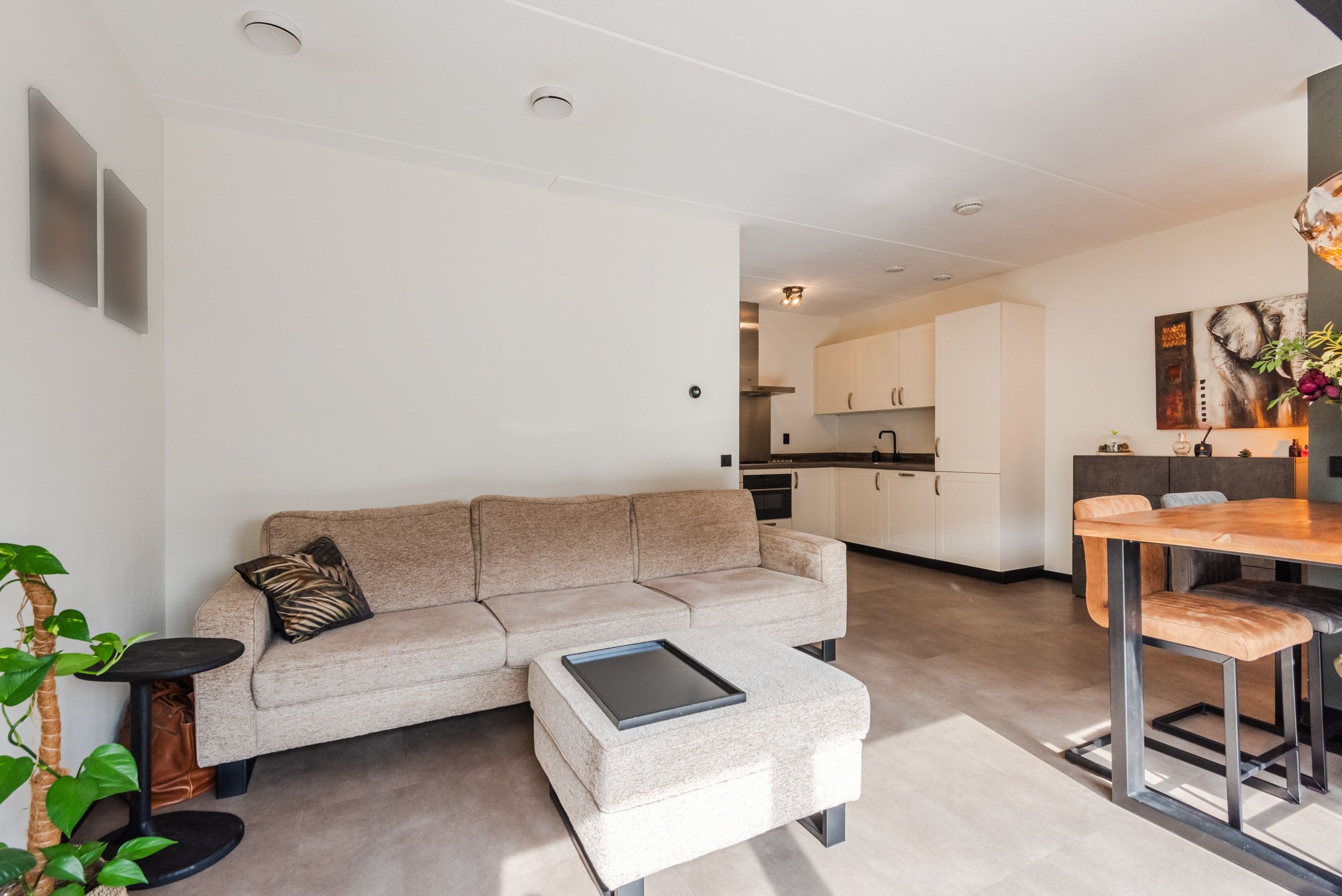 Foto 9 van Tempo Doeloestraat 157