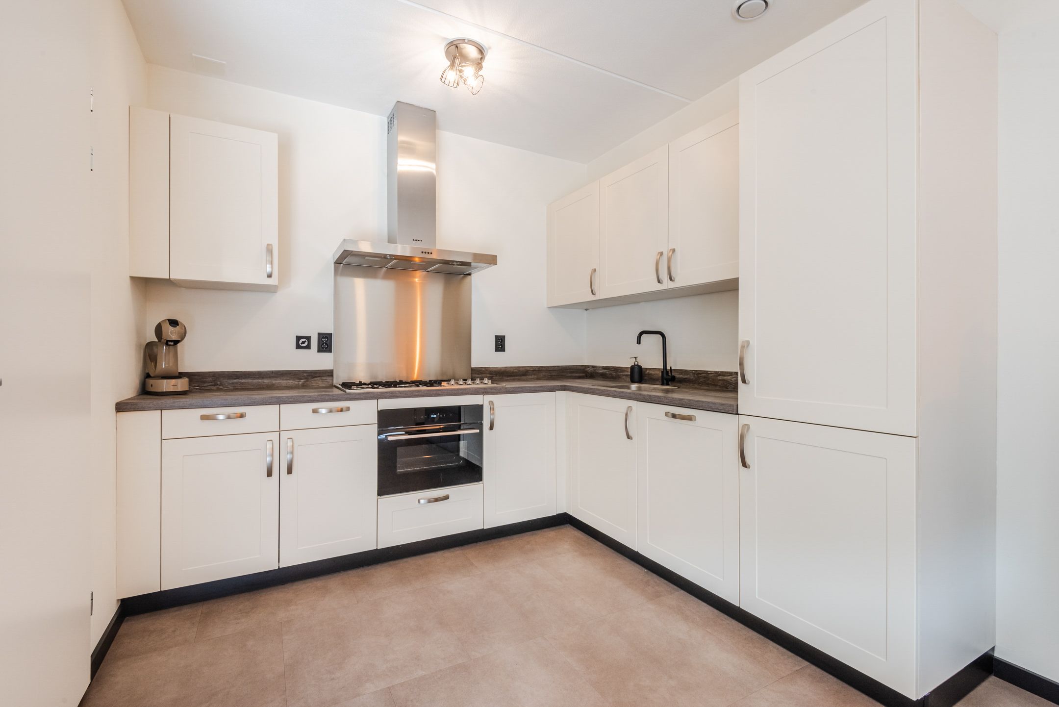 Foto 3 van Tempo Doeloestraat 157