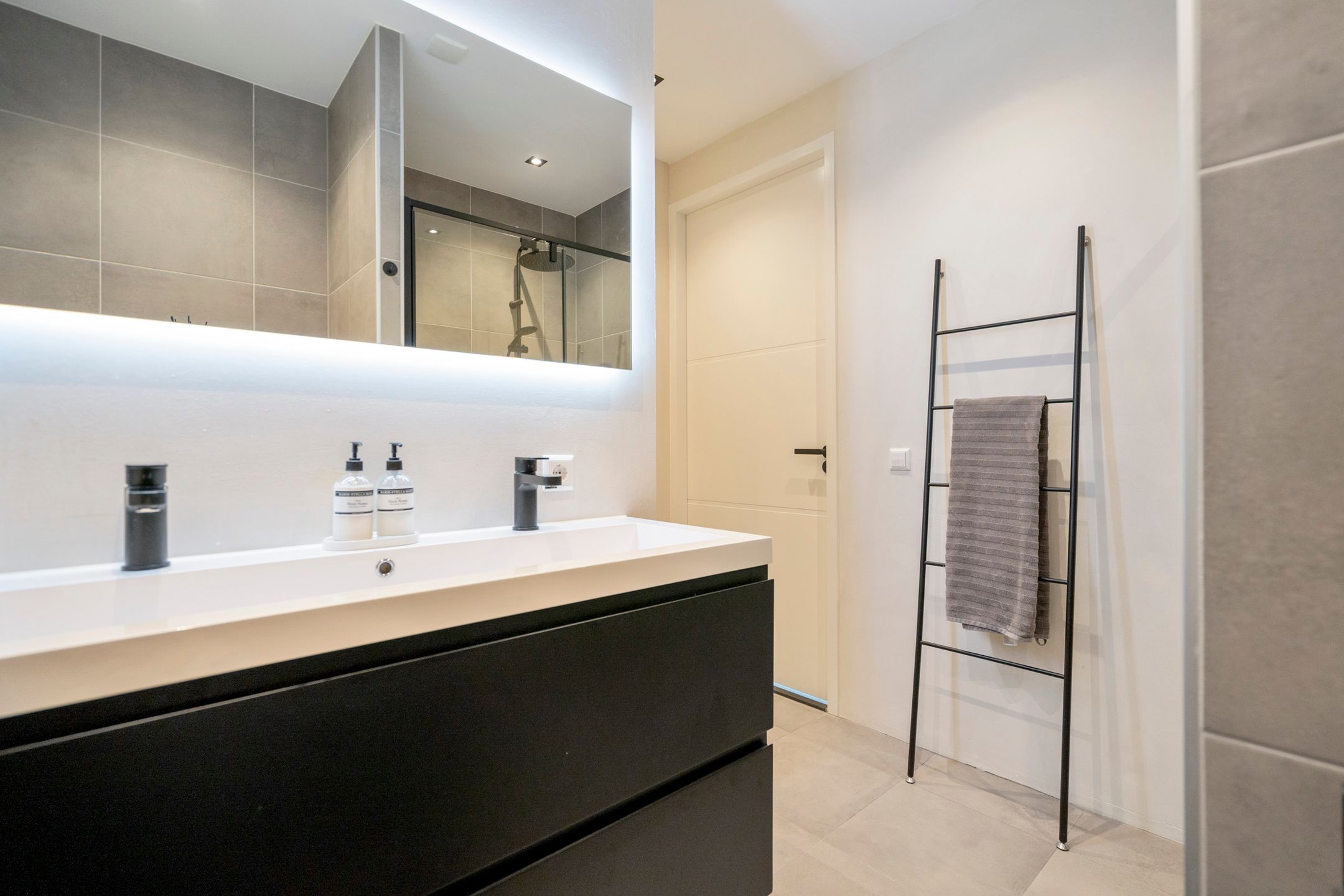 Foto 30 van Galileistate 201