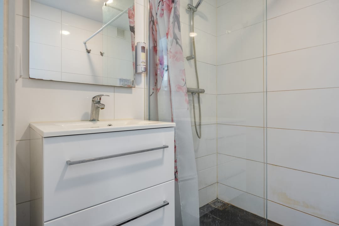 Photo 17 of Heiloostraat 435