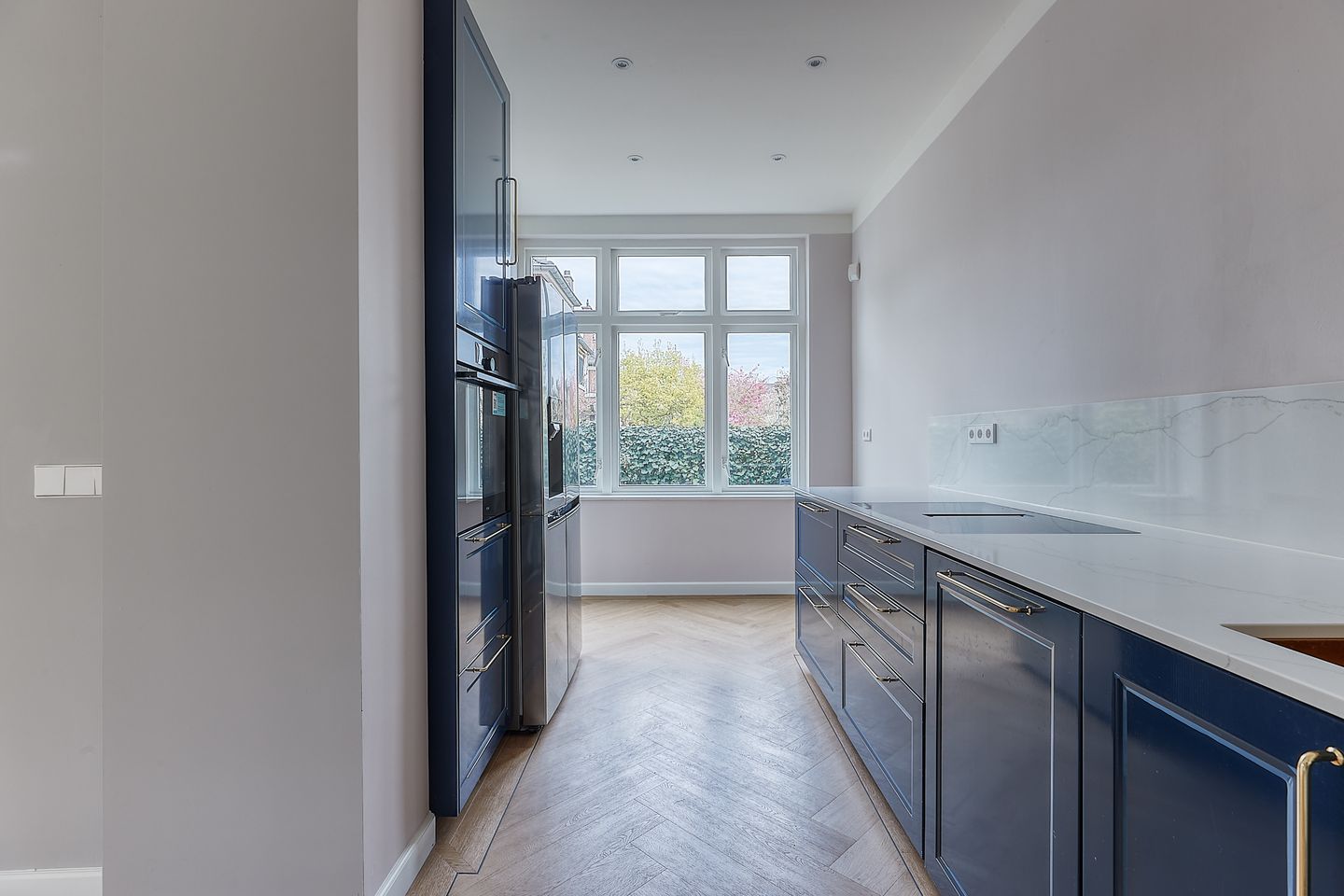 Foto 10 van Bloklandenplein 11