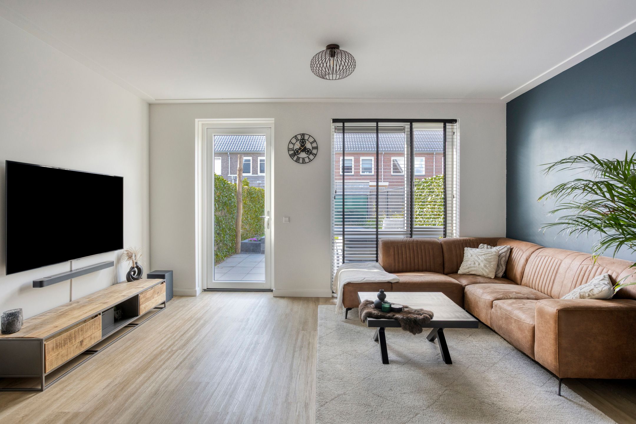 Modern terraced home in Zeeland with spacious attic and south-facing garden — 12